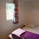 Mobil Avec Terrasse Pour 4 Personnes - Api-1-52-649 * Les Achards (Vendee)