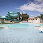 Κάμπινγκ Mobil Avec Terrasse Pour 4 Personnes - Api-1-52-649 Les Achards (Vendee)