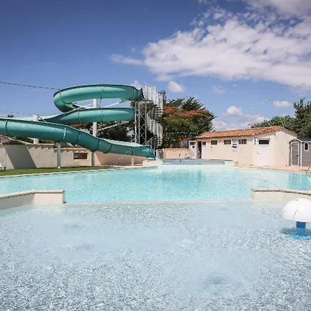 Camping Mobil Avec Terrasse Pour 4 Personnes - Api-1-52-649 Les Achards (Vendee)