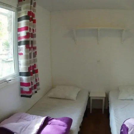 Mobil Avec Terrasse Pour 4 Personnes - Api-1-52-649 Camping