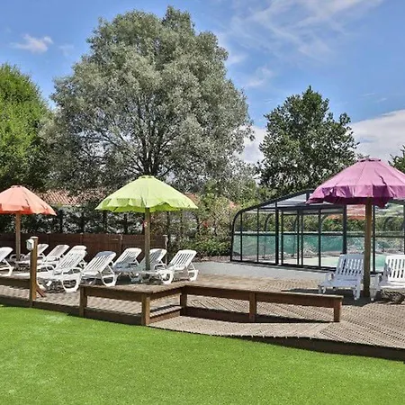 Camping Mobil Avec Terrasse Pour 4 Personnes - Api-1-52-649