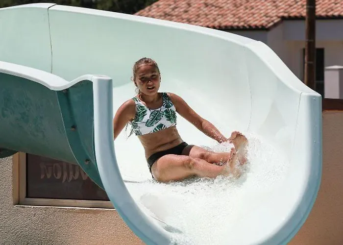 Kemping Mobil Avec Terrasse Pour 4 Personnes - Api-1-52-649 *