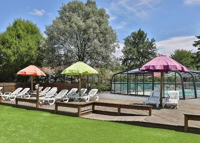 Kemping Mobil Avec Terrasse Pour 4 Personnes - Api-1-52-649